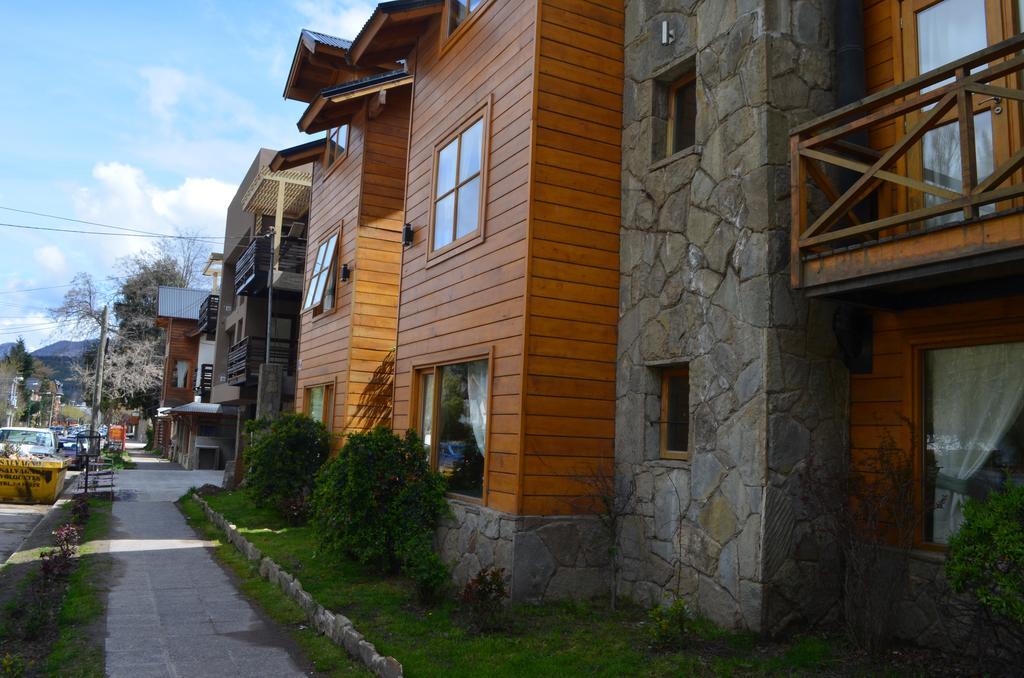 Apart Hotel Robles Del Sur San Martín de los Andes Buitenkant foto