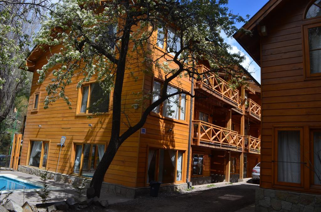 Apart Hotel Robles Del Sur San Martín de los Andes Buitenkant foto