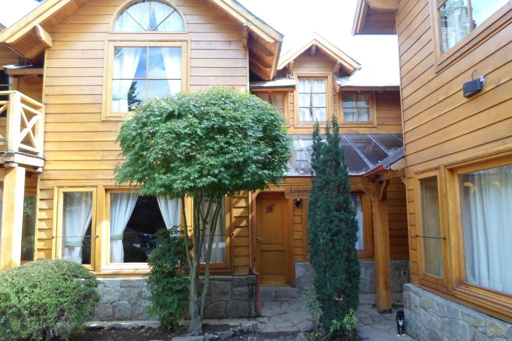 Apart Hotel Robles Del Sur San Martín de los Andes Buitenkant foto